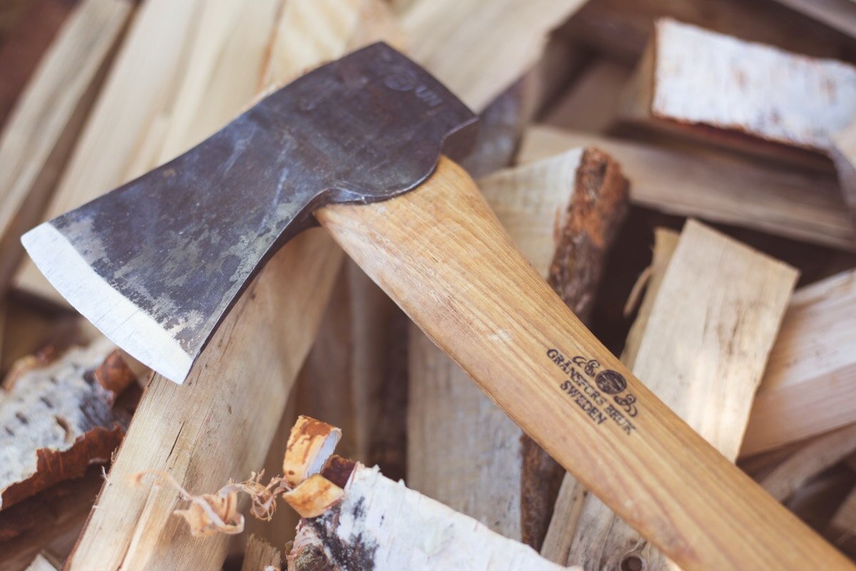 Still looking for the best axe for camping, hiking, and backpacking? Here are 4 more reviews: