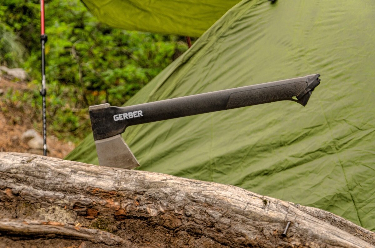 Be sure to consider the versatility, aesthetics, and price of the hunters hatchet/backpacking axe you’re thinking of buying.