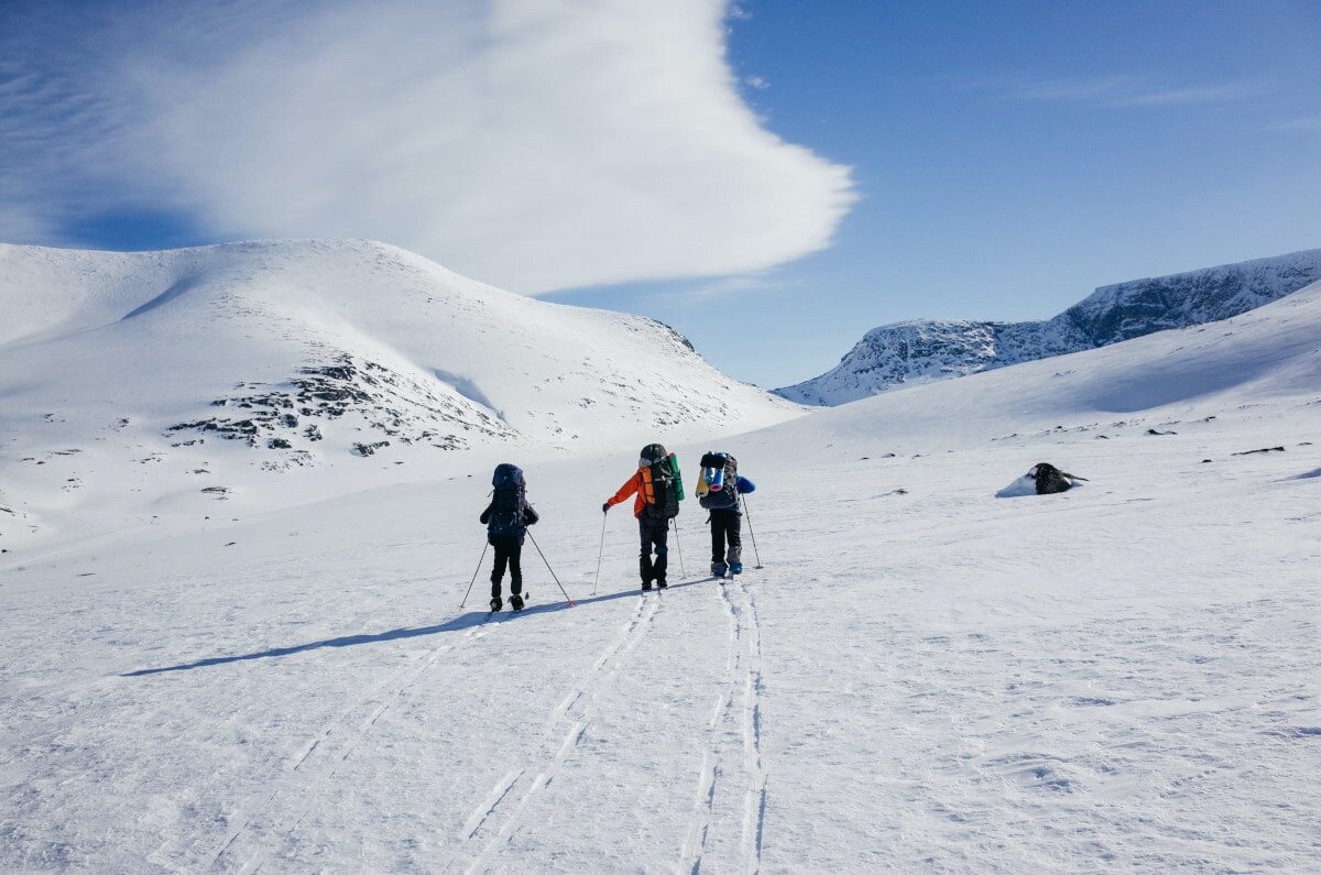 Sometimes, the best hiking captions are the shortest ones. Check out these short and good hiking captions for proof: