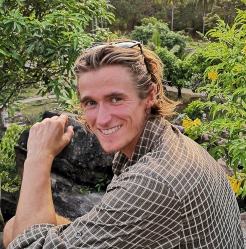 Come join me, Danny, as I figure out exactly what I’m doing with my life! Expect travel, (mis)adventure, and a general shot at living life right.