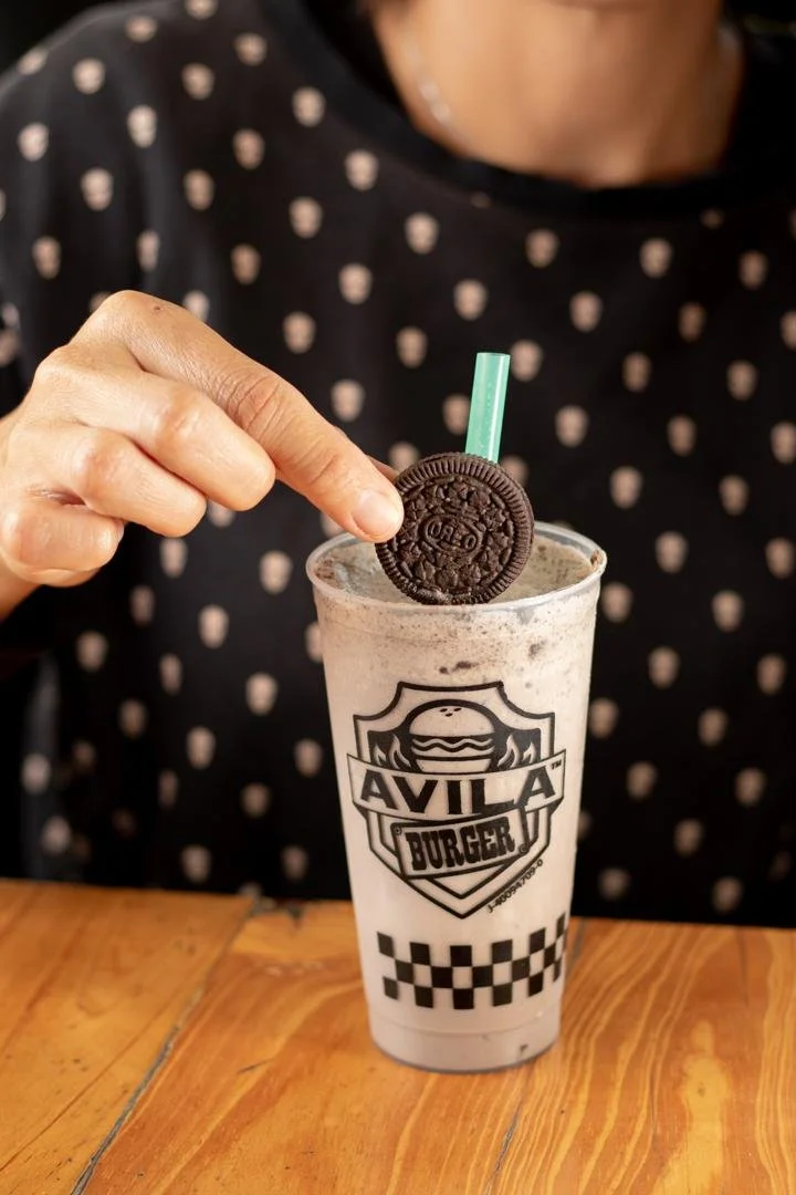 avila burger_2.jpeg