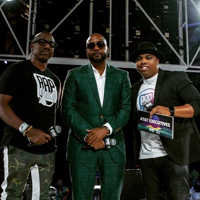 Props to @therealrapplug for holding down both the pitch segment and the interview with James Lindsay of Rap Snacks! For the @revoltsummit !
