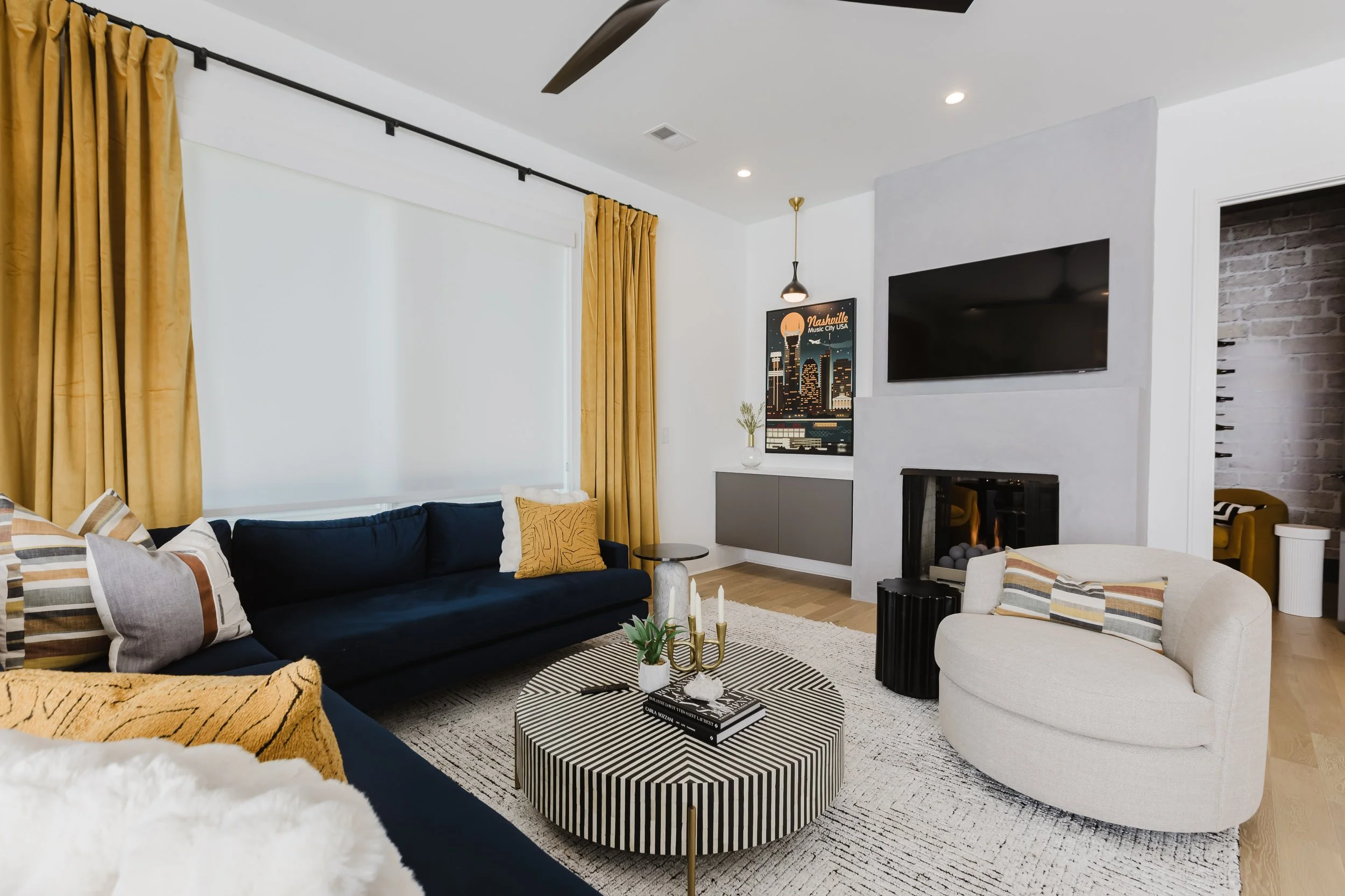 Notes of Nashville - Living Room.jpg