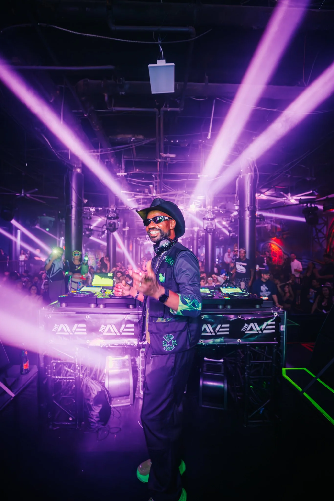 Green Velvet-32.JPG