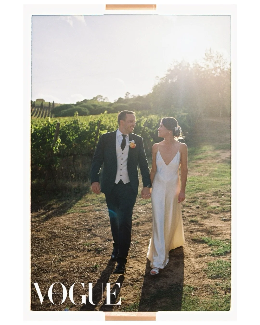 @vogueportugal alongside with many talented friends ❤️

https://www.vogue.pt/noivas-fotografia-video-casamentos

Photos :
@quintadesantanamafra 
@escape_eventos 
@lxfilmstore 
#portugalweddingphotographer