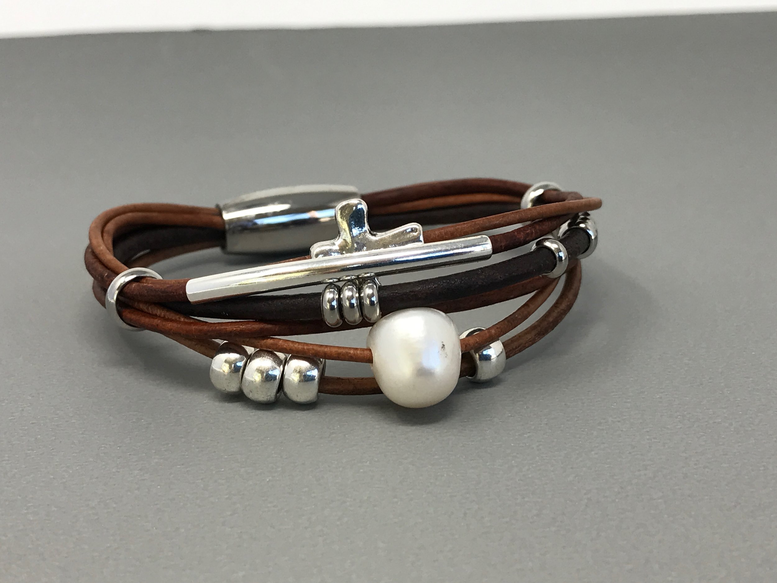 Graduated Pearl Bracelet – Seraphine Creations