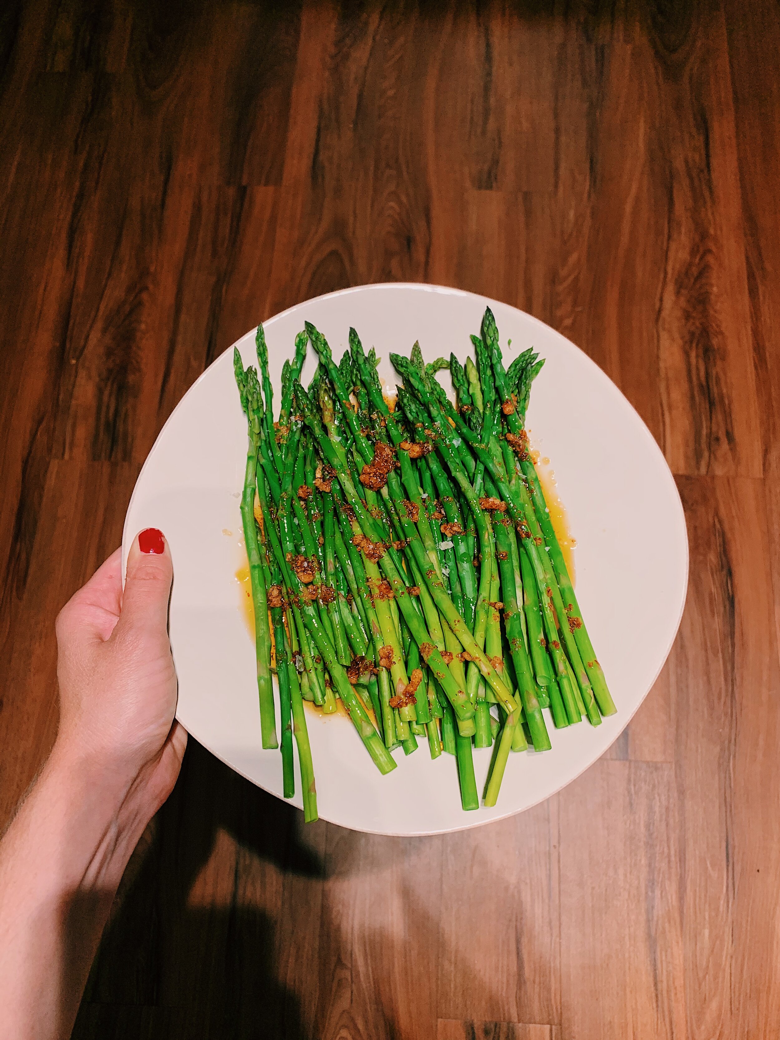 Perfect Asparagus with Garlic and Salted Olive Oil by Alison Roman