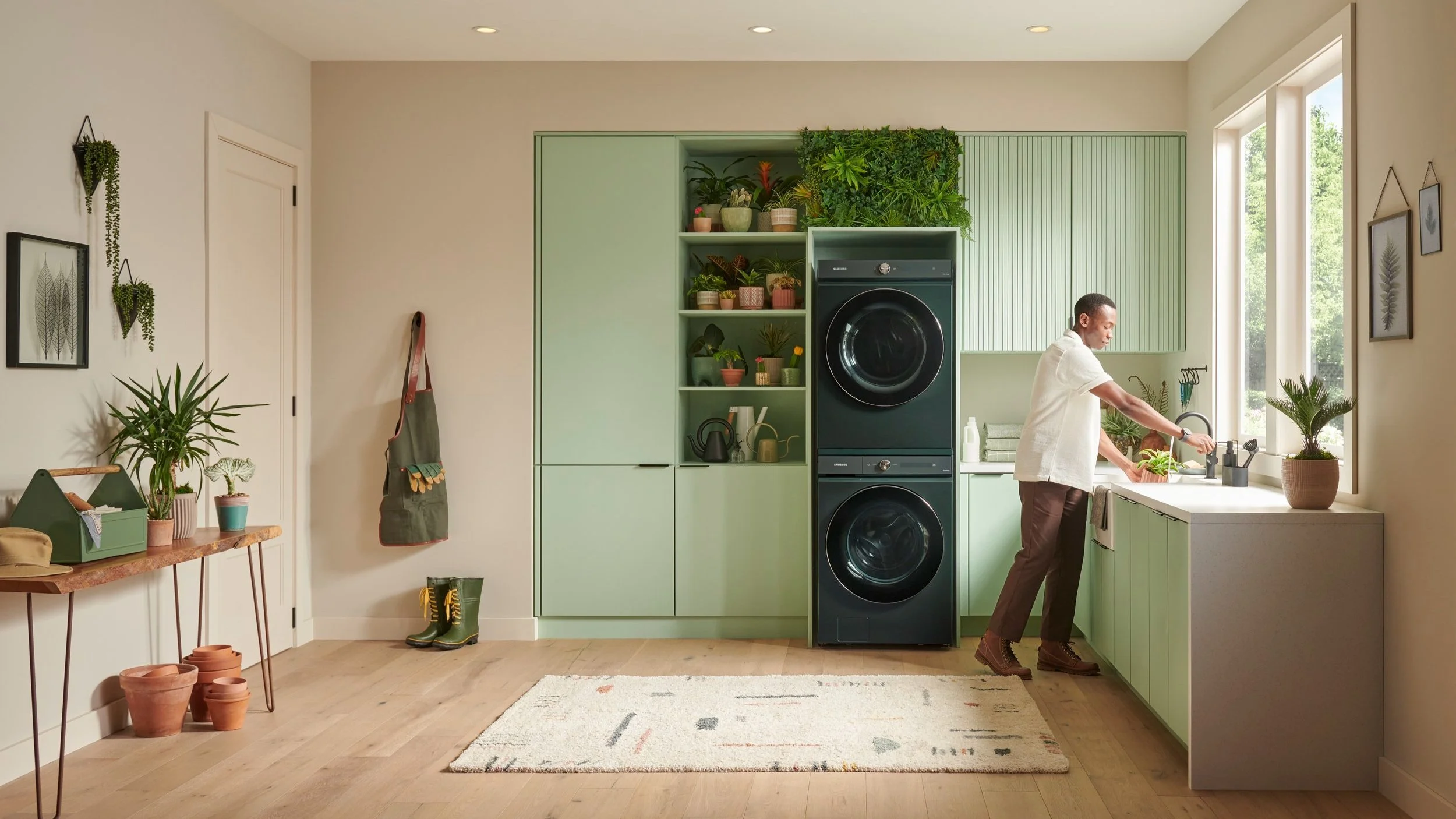 16 Samsung_RetroRevival_Stacked_ForestGreen_Talent.jpg