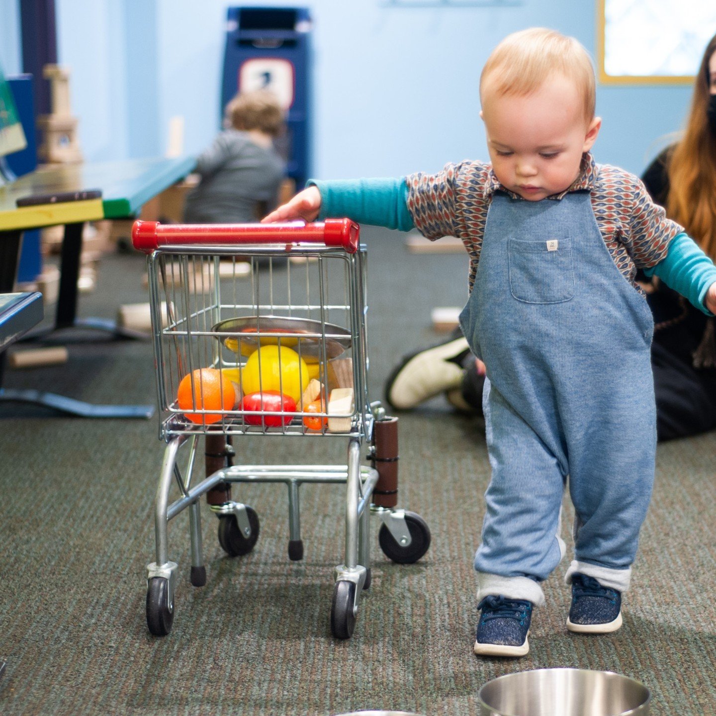 Let your little take over grocery shopping this week! 🧾🛒🍎 Welcome to Kids Town, where children can explore grown-up life with role-playing and problem-solving.

Ever wondered how you can support your little one's learning through play in Kids Town