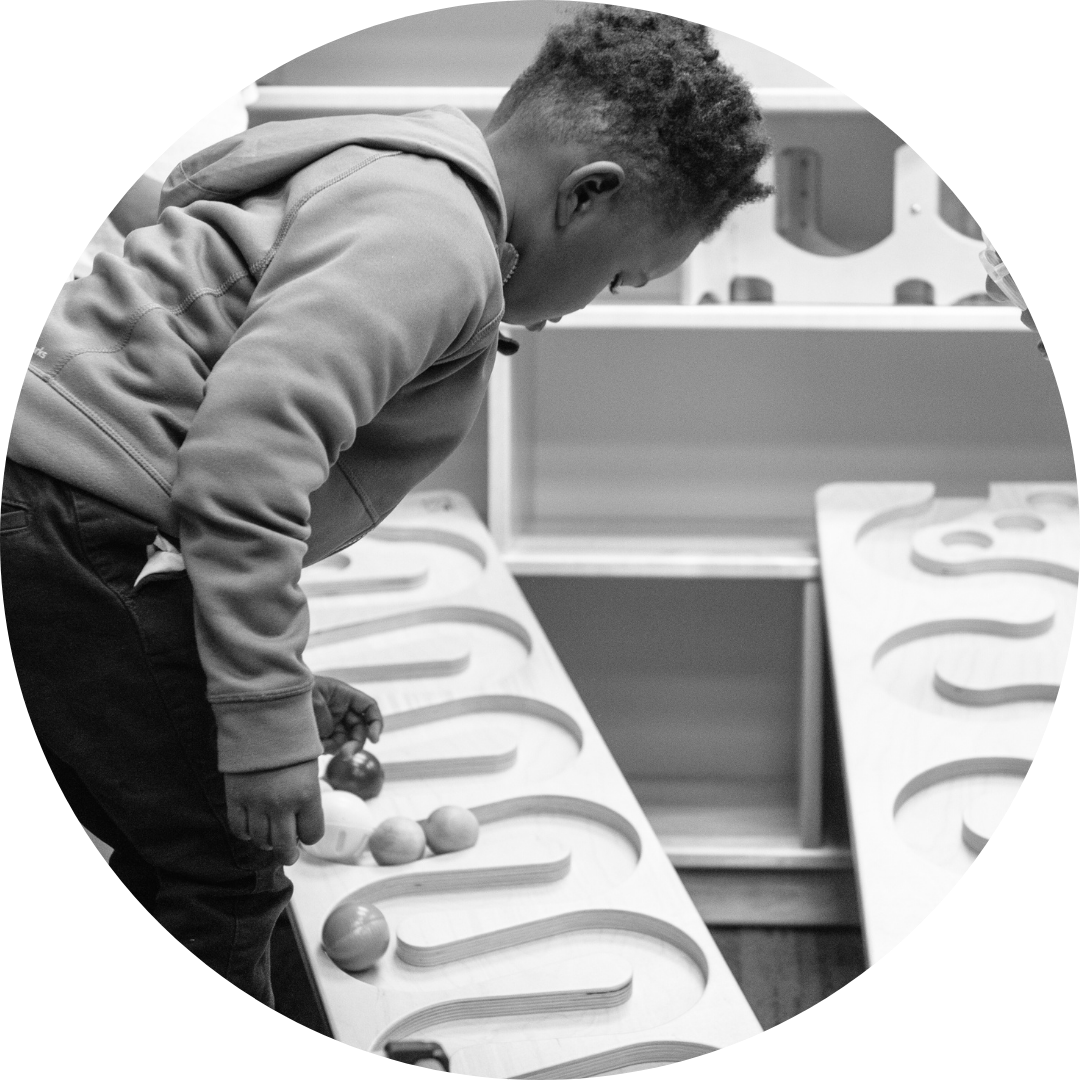 Bring hands-on multi-sensory Curiosity Classrooms to 25 Chicago Public Schools