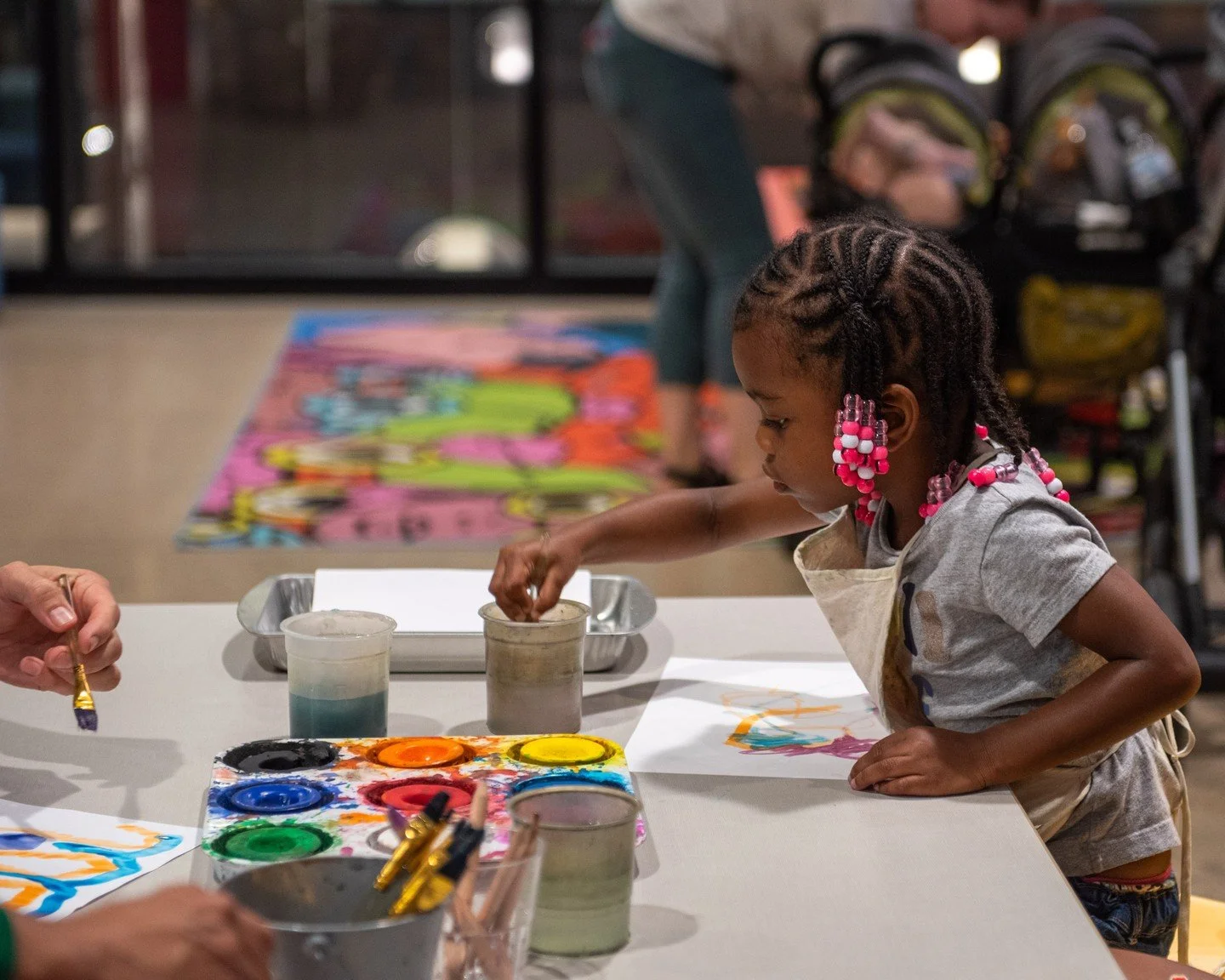 We had over 1200 guests join us for our Kids Free Day last week. Visitors explored our new exhibit, Take Care with Peanuts, and over 400 guests made it to the Tinkering Lab and Art Studio to create projects. 

📅 Mark your calendars for Nov. 2 so you