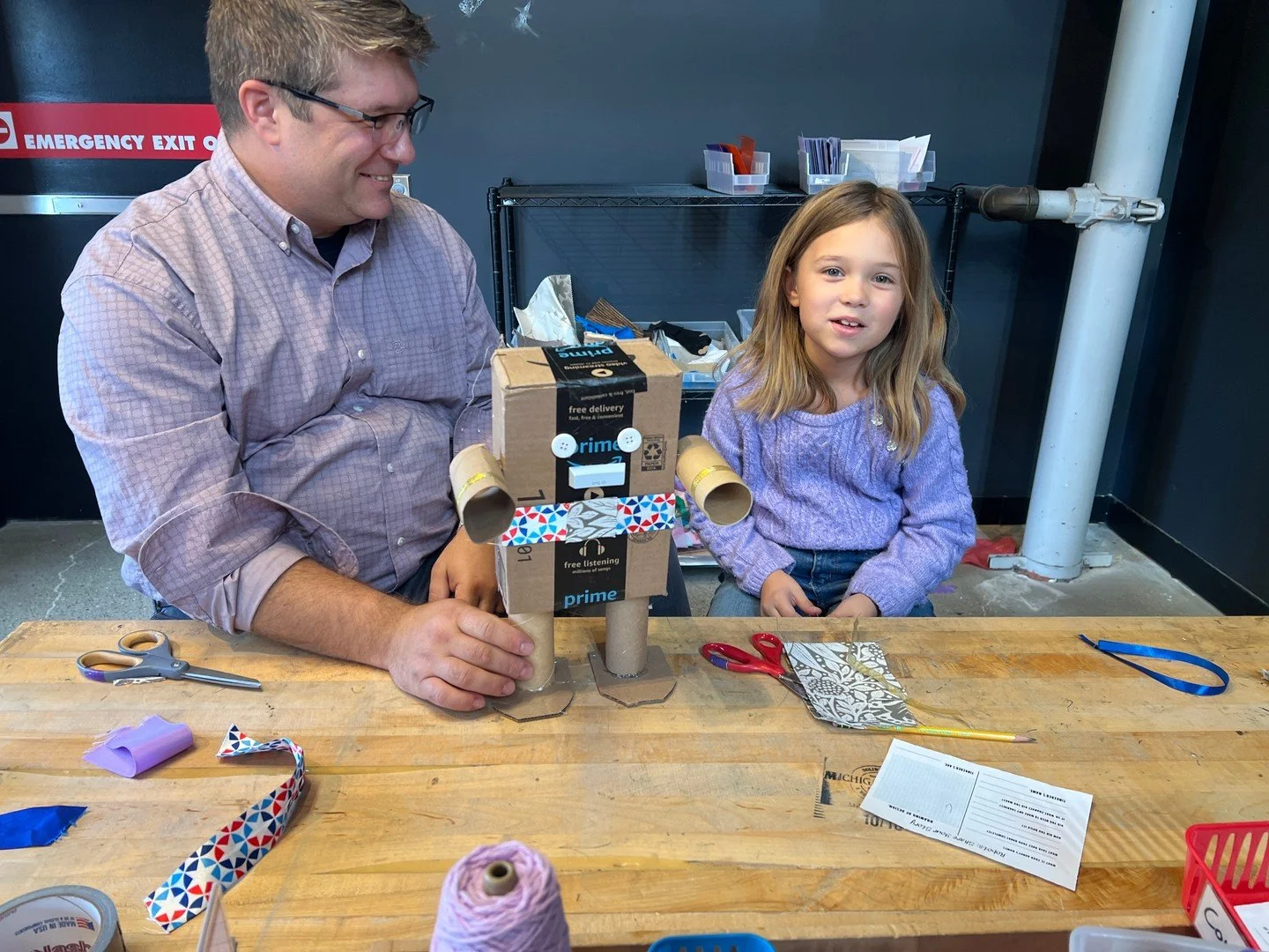 If you could design a robot 🤖 to help you with a task, what would you create? 🤔 

This young artist is making a robot to help store her art supplies at home. Show us what kind of robot you would make the Tinkering Lab ⚙️ now through Dec. 1. https:/