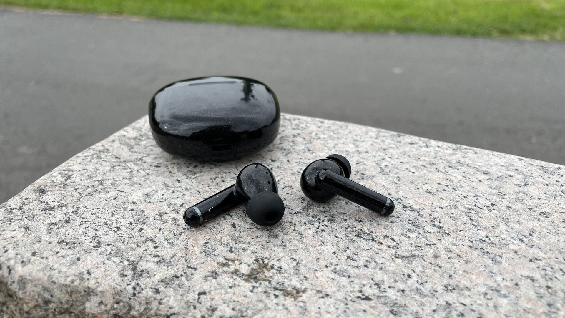 QCY HT03 ANC earbuds review.jpg