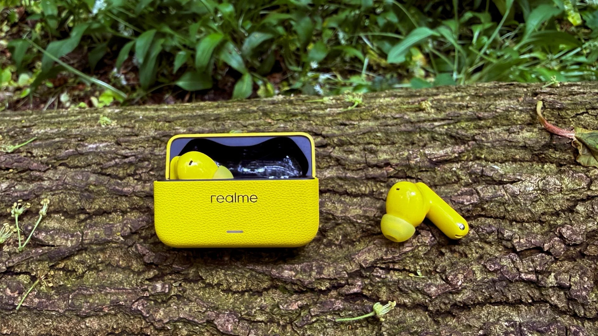 Realme Buds T500 Pro review: Better than Realme Buds Air8?!
