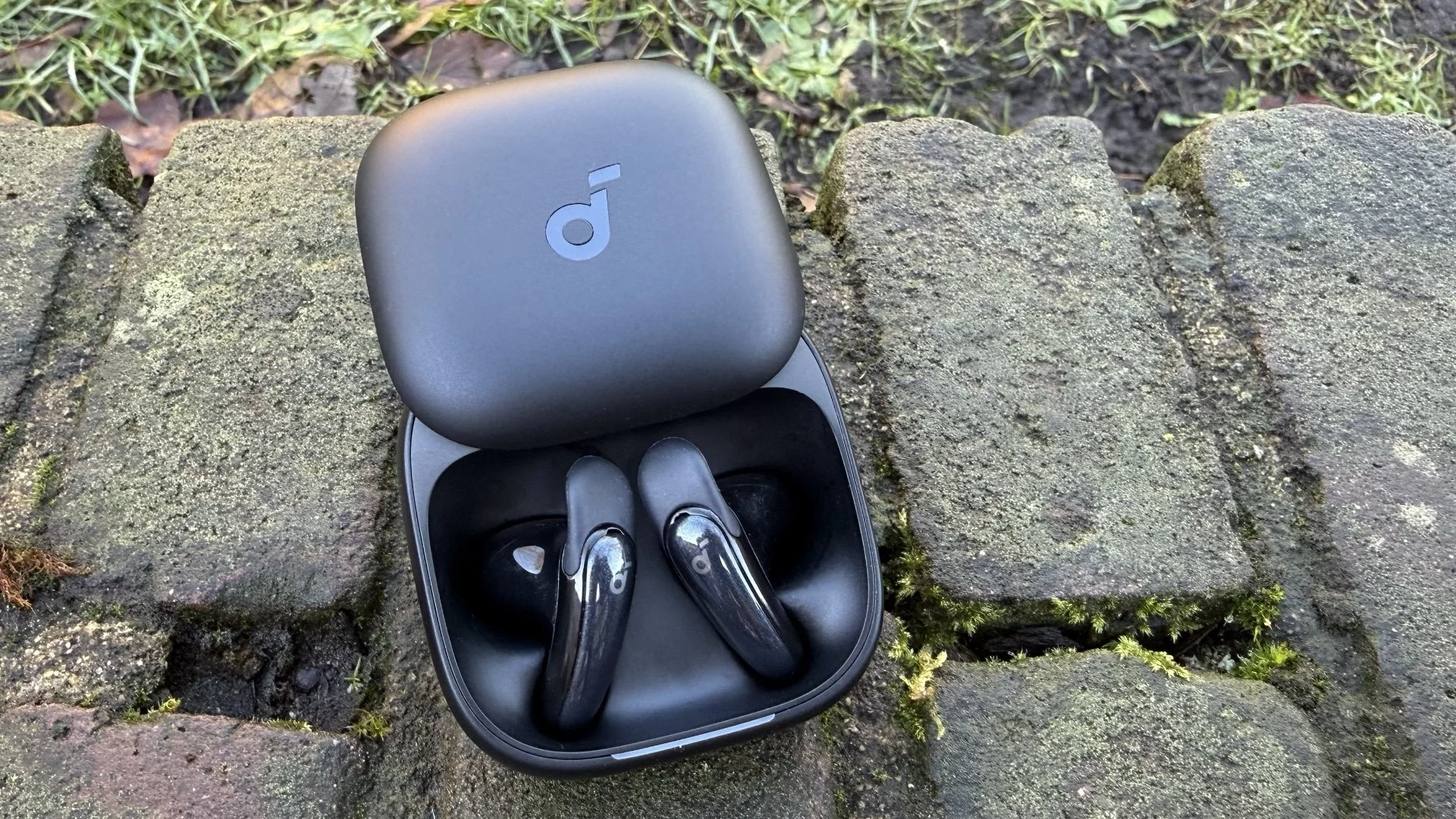 Soundcore Liberty Buds review: Better than AirPods 4 ANC?