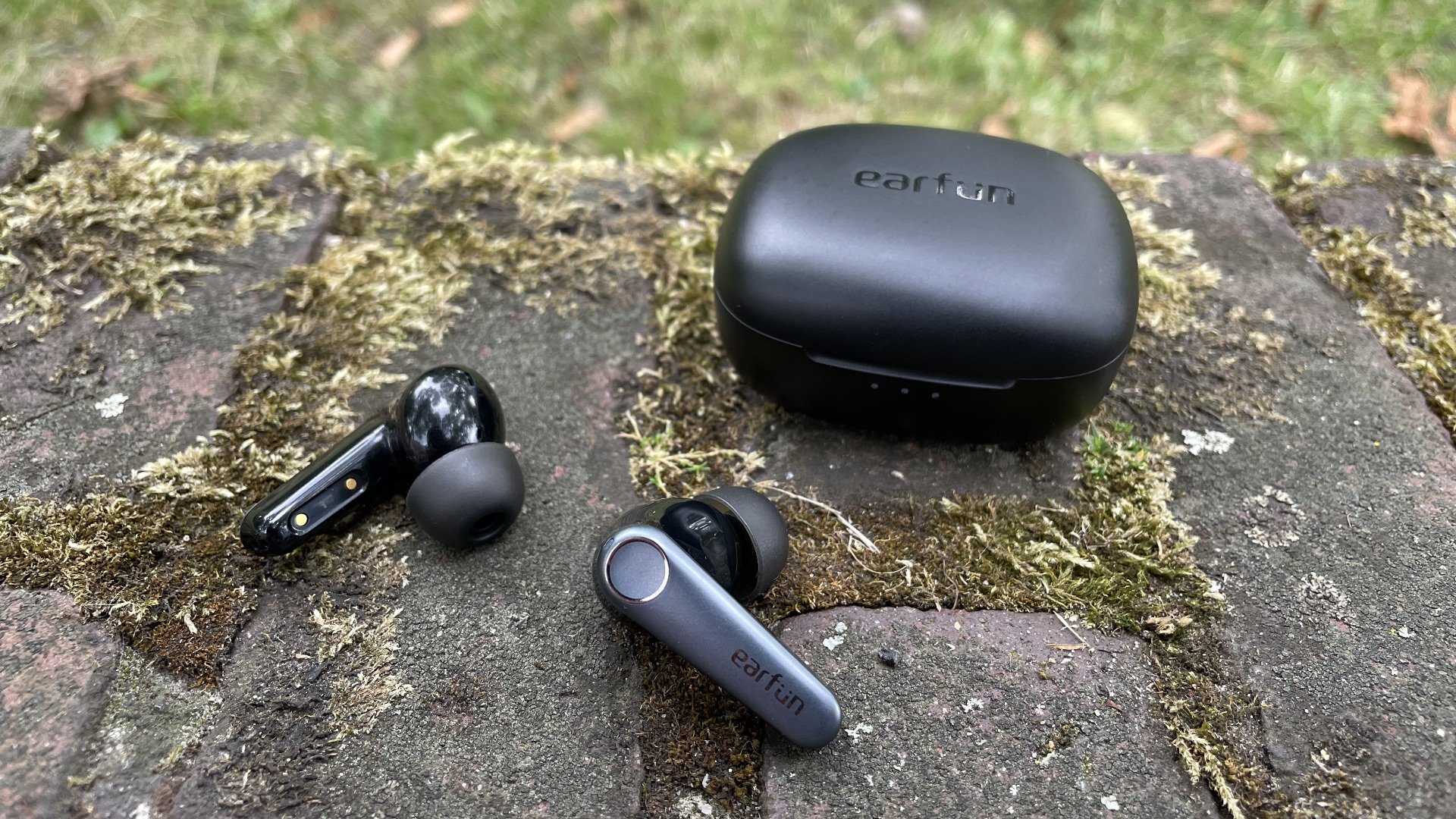 The best wireless earbuds for phone calls