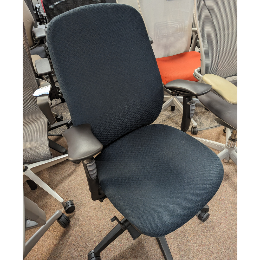 TEKNION New Used Office Furniture in Toronto