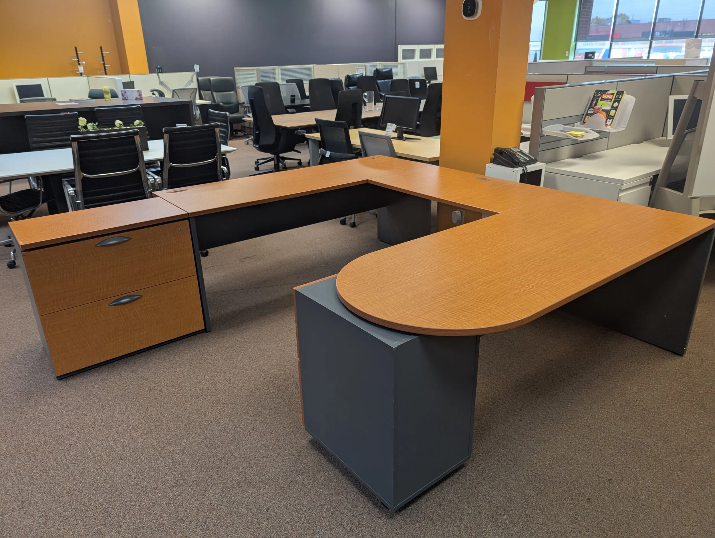 Teknion Executive U shaped suite 2.jpg