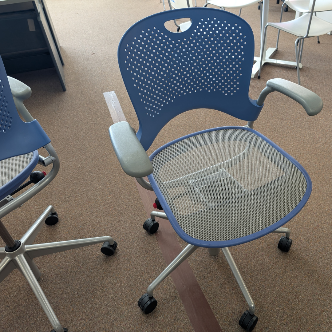Herman Miller Caper Blue.png