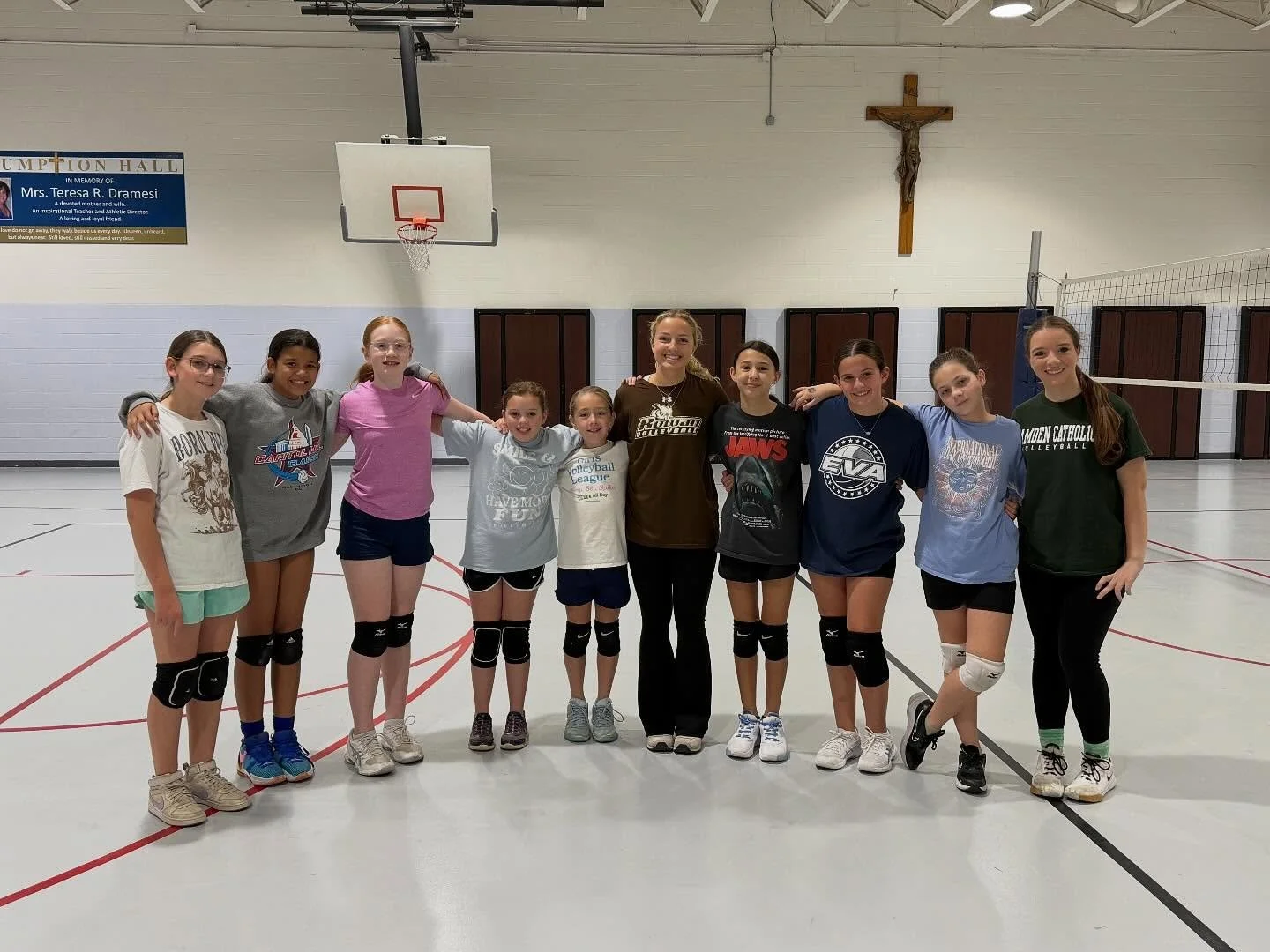 Today, two of our club’s student-athletes went to speak at a local Catholic school @saintmaryschoolwilliamstown about faith & sports.
Vanessa, captain of the women’s volleyball team attended with Luke, a member of the men’s soc