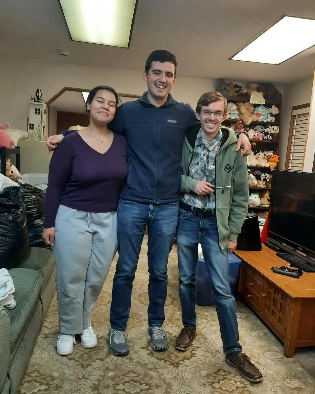 Yesterday our Pro-Life Ministry volunteered at Helpers NJ in Gloucester City. Our members organized baby items and clothing which will help men &amp; women in need who are choosing life for their child.

#stbridgetuniversityparish #newman #rowanunive