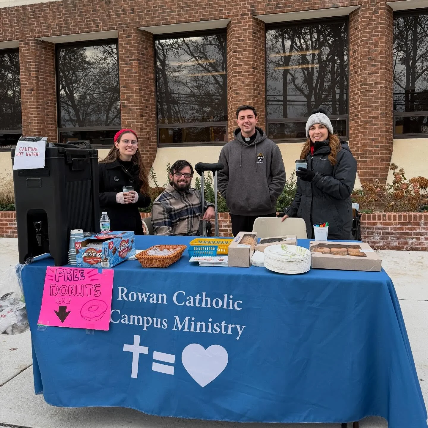 We were out on campus today offering free donuts and hot chocolate call students shared with they were thankful for to God! 🍩 ☕️ 

All of the students we interacted with were also invited to our Friendsgiving tomorrow night at 6 PM in the St Bridget