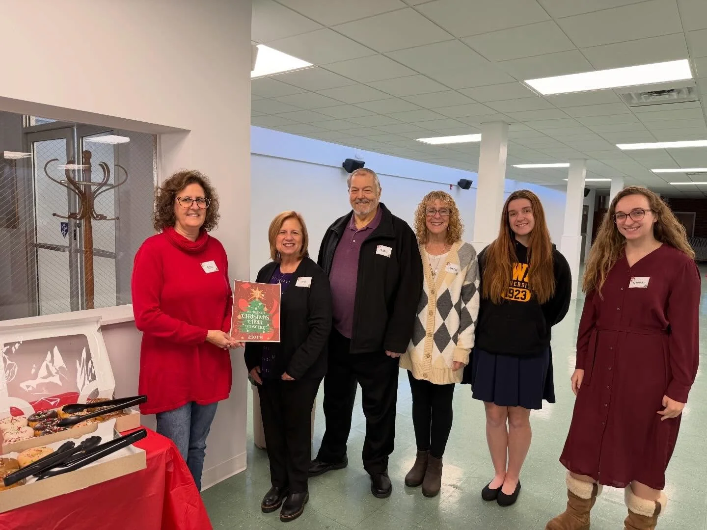 A special &ldquo;thank you&rdquo; to our choir members for sponsoring this morning&rsquo;s monthly coffee &amp; donuts! We hope that you can make their concert next Saturday, December 13th at 2:30pm! ☕️ 🍩🎄🎶 

#stbridgetuniversityparish #coffeanddo