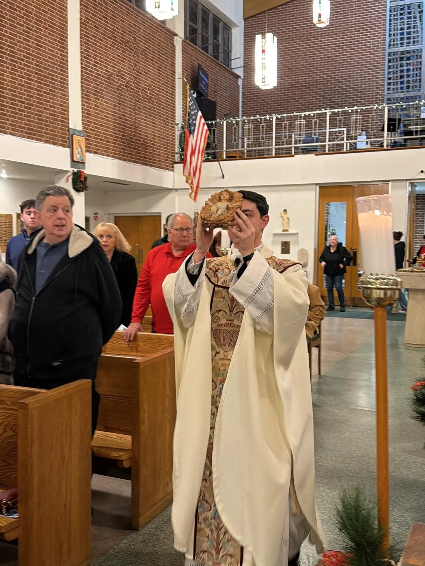 Pictures from the 11pm Christmas Eve Mass. 

To our parishioners, students and all who attend Mass at St. Bridget University Parish we wish you and yours a Blessed Christmas. 

#saintbridgetuniversityparish #merrychristmas