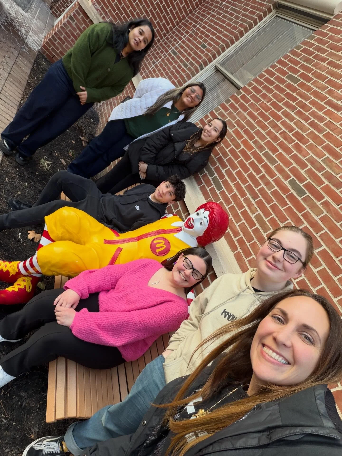 We love serving at the @rmhsnj !! It was a great night of preparing dinner, serving the guests, making crafts &amp; balloons and having a special visitor!! ❤️

#rowancatholic #rowanuniversity #catholicampusministry #hishandsandfeet #service