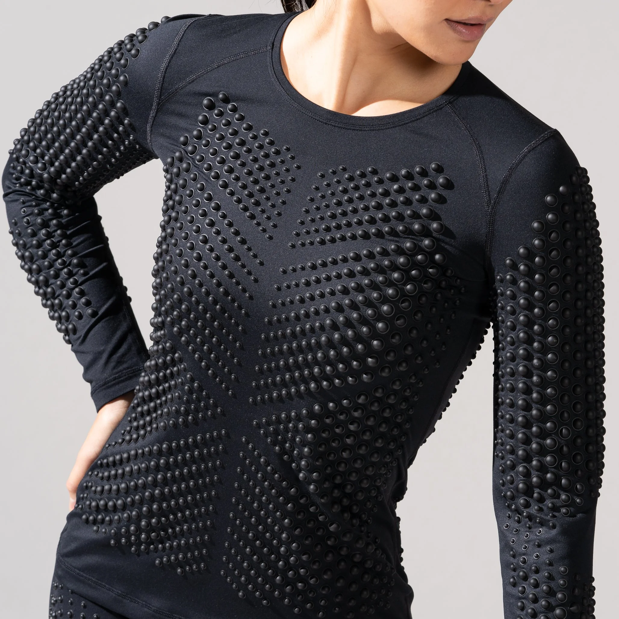 W TOP LS BLACK 11.jpg