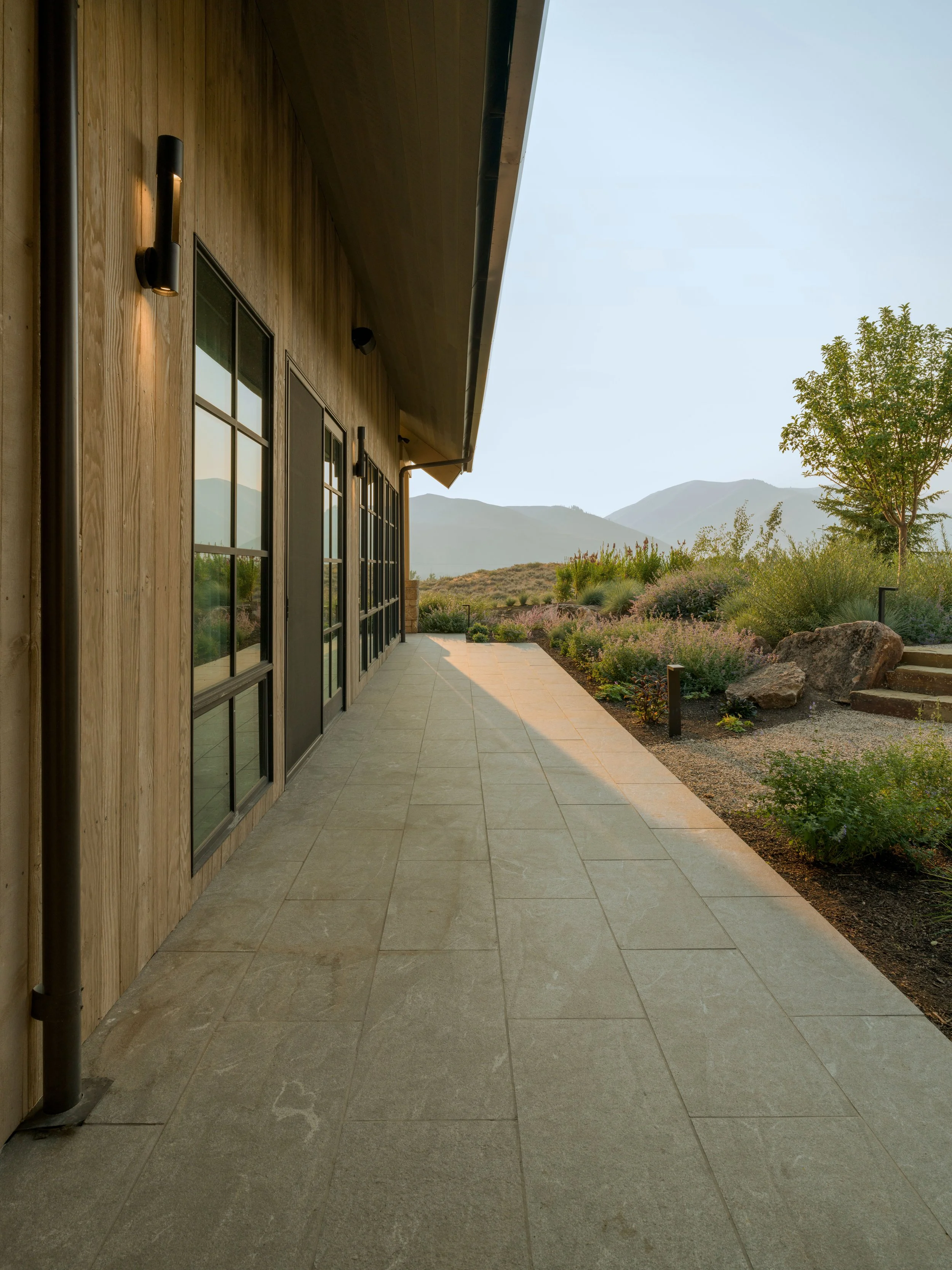 FRONT WALK_V2.jpg