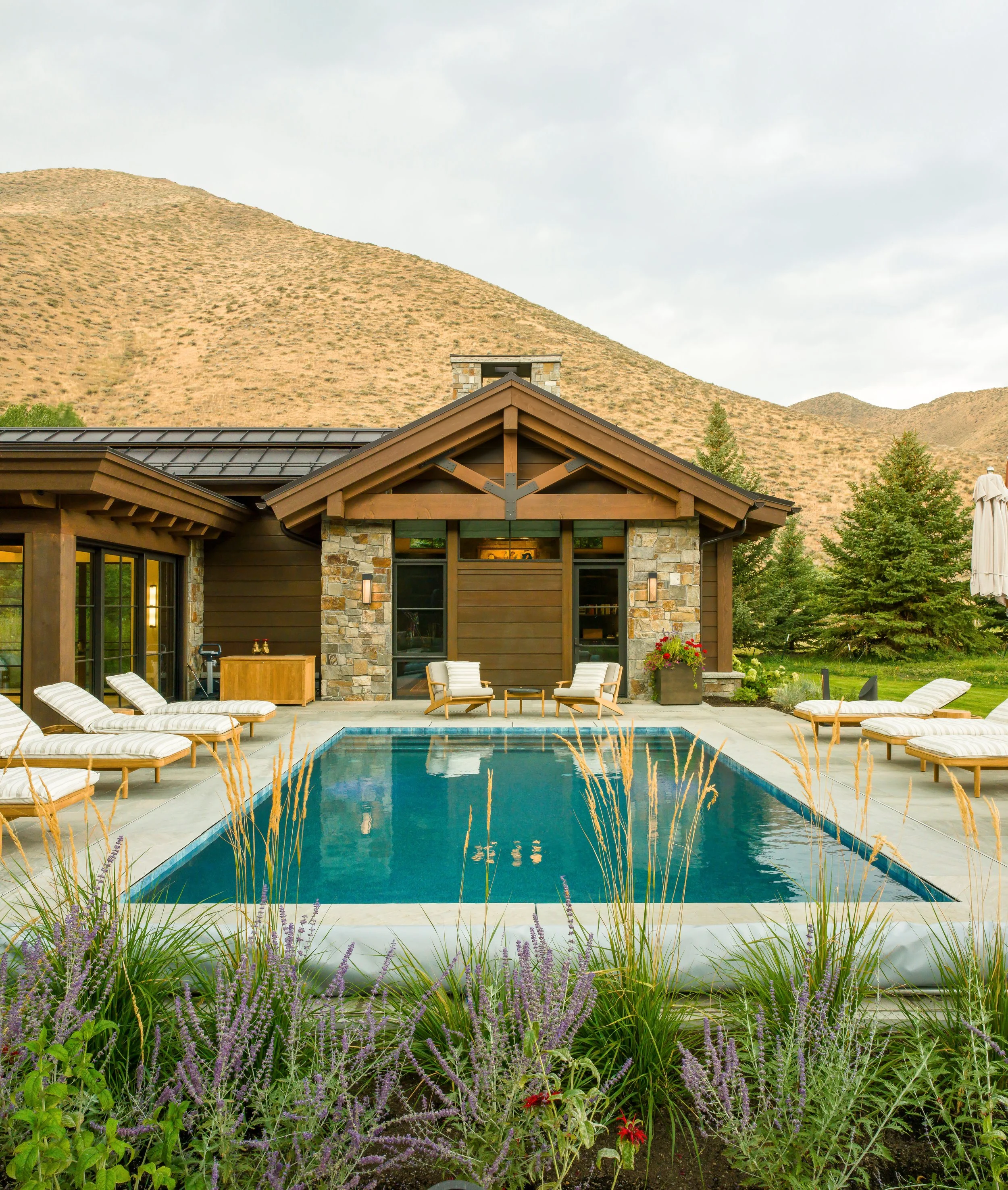 POOL 1 IMG 2_V1.jpg