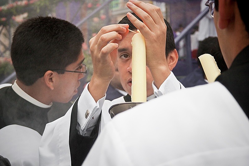  Mass at Dawn, Lima 2008 