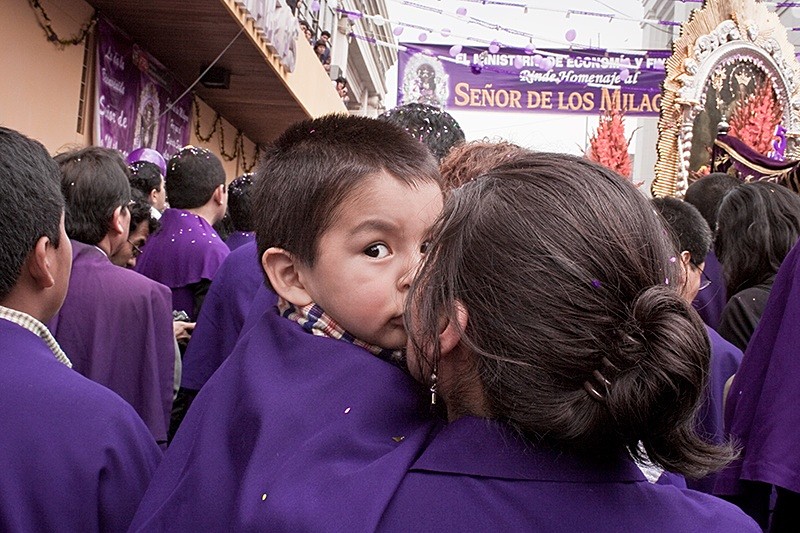  Mother and Child in Procession, Lima 2008 