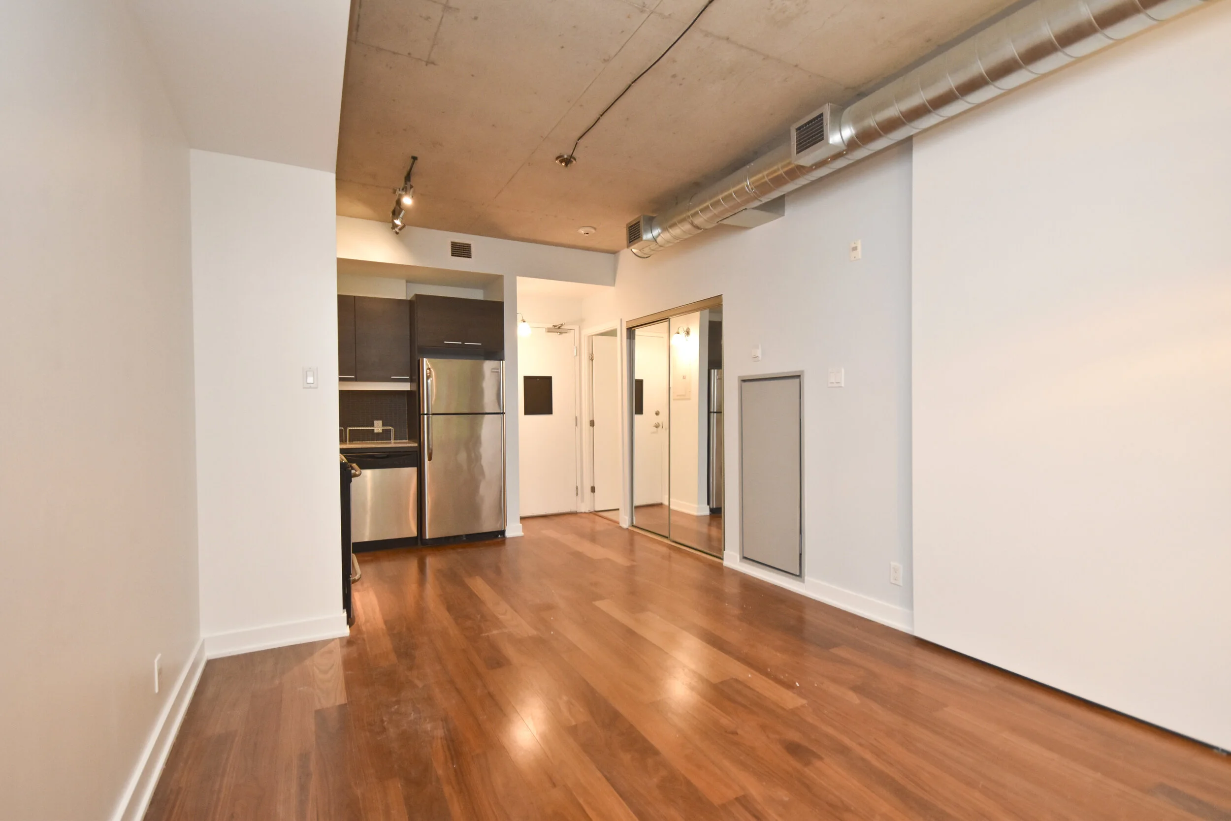211-354 Gladstone - Grant Team - 08.jpg