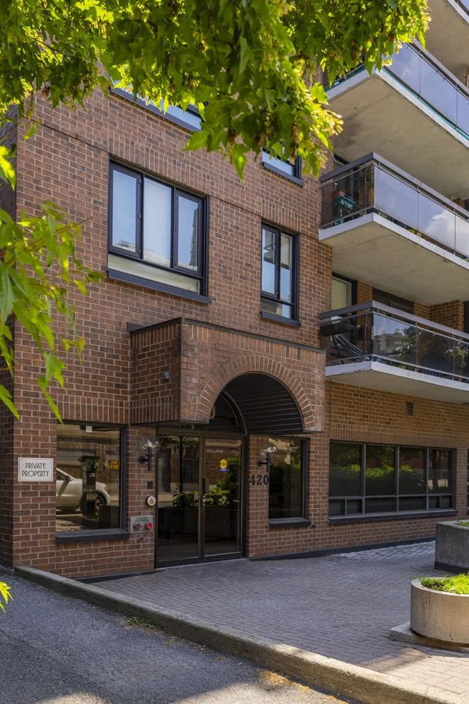 503-420 Lewis - Grant Real Estate - 03.jpg