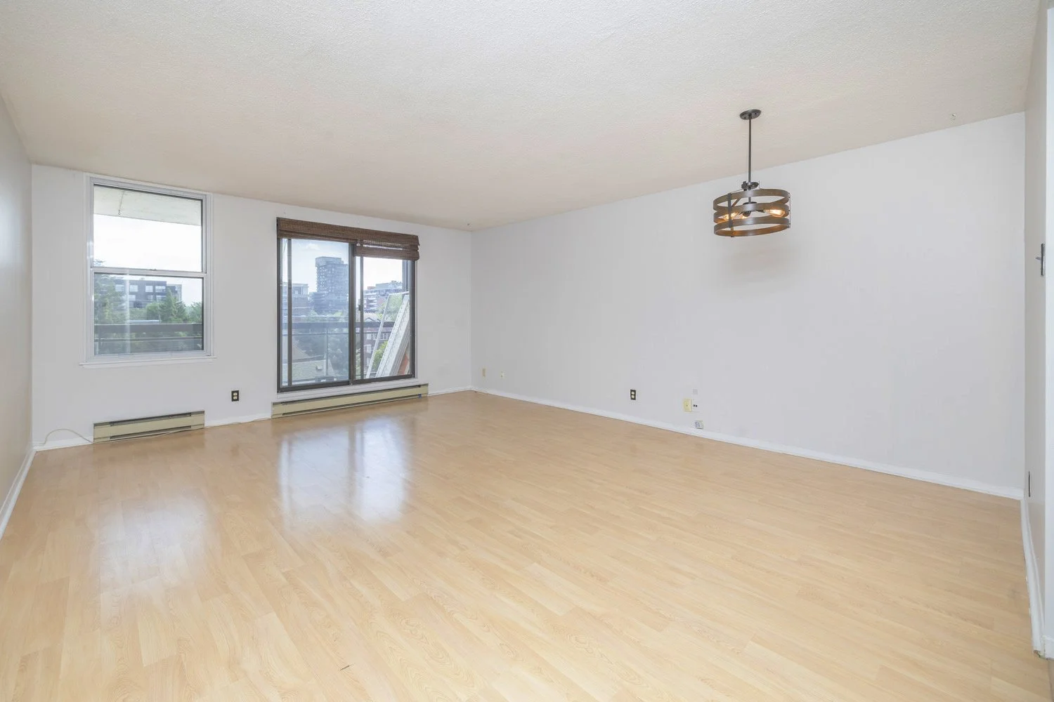 503-420 Lewis - Grant Real Estate - 09.jpg