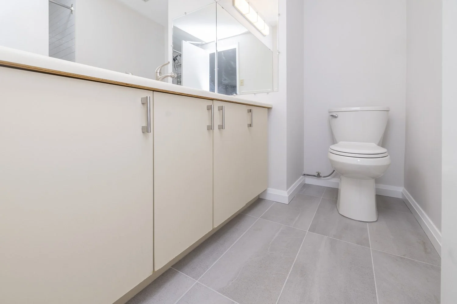 503-420 Lewis - Grant Real Estate - 021.jpg