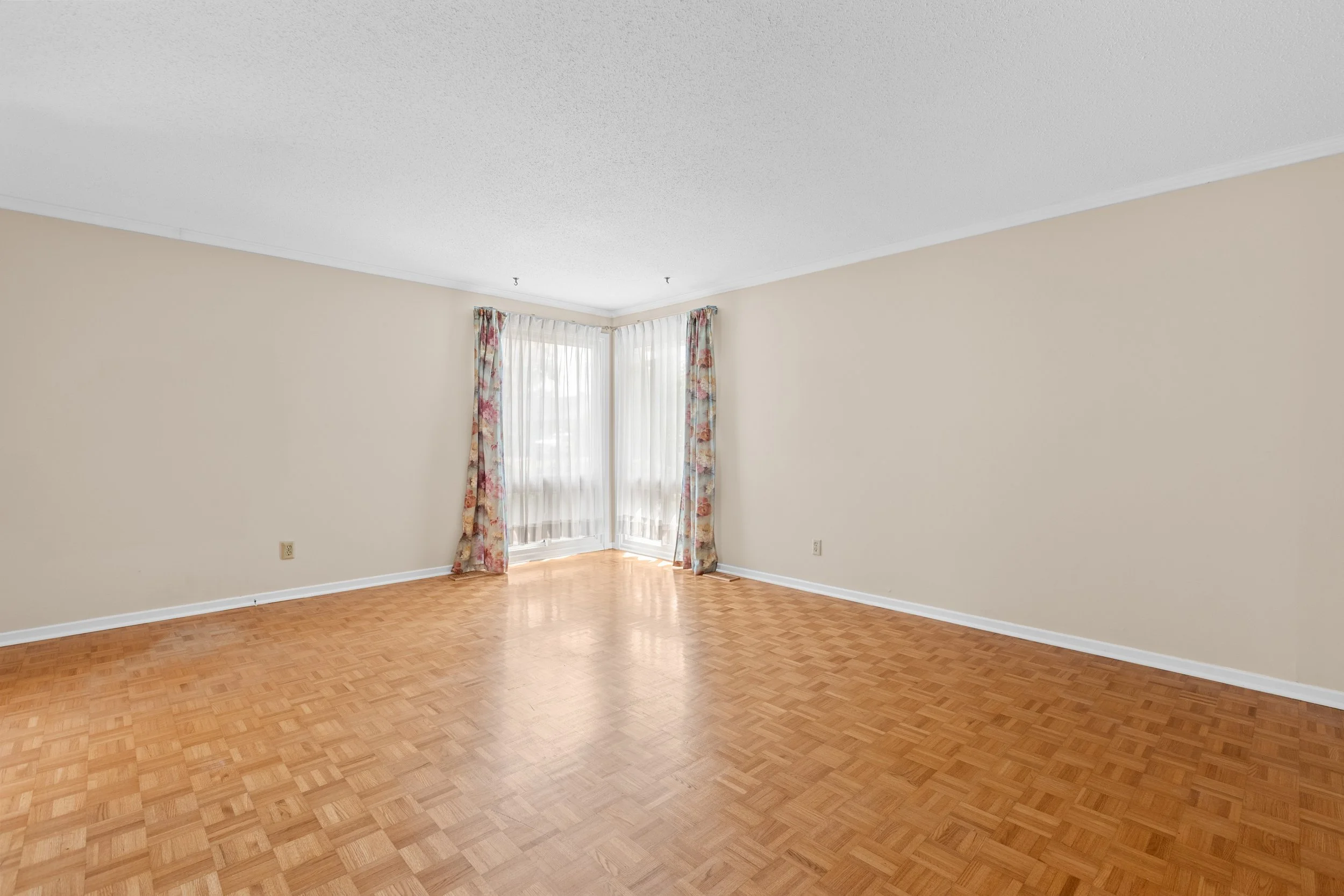 153 David - Grant Real Estate - 05 - Edited.jpg