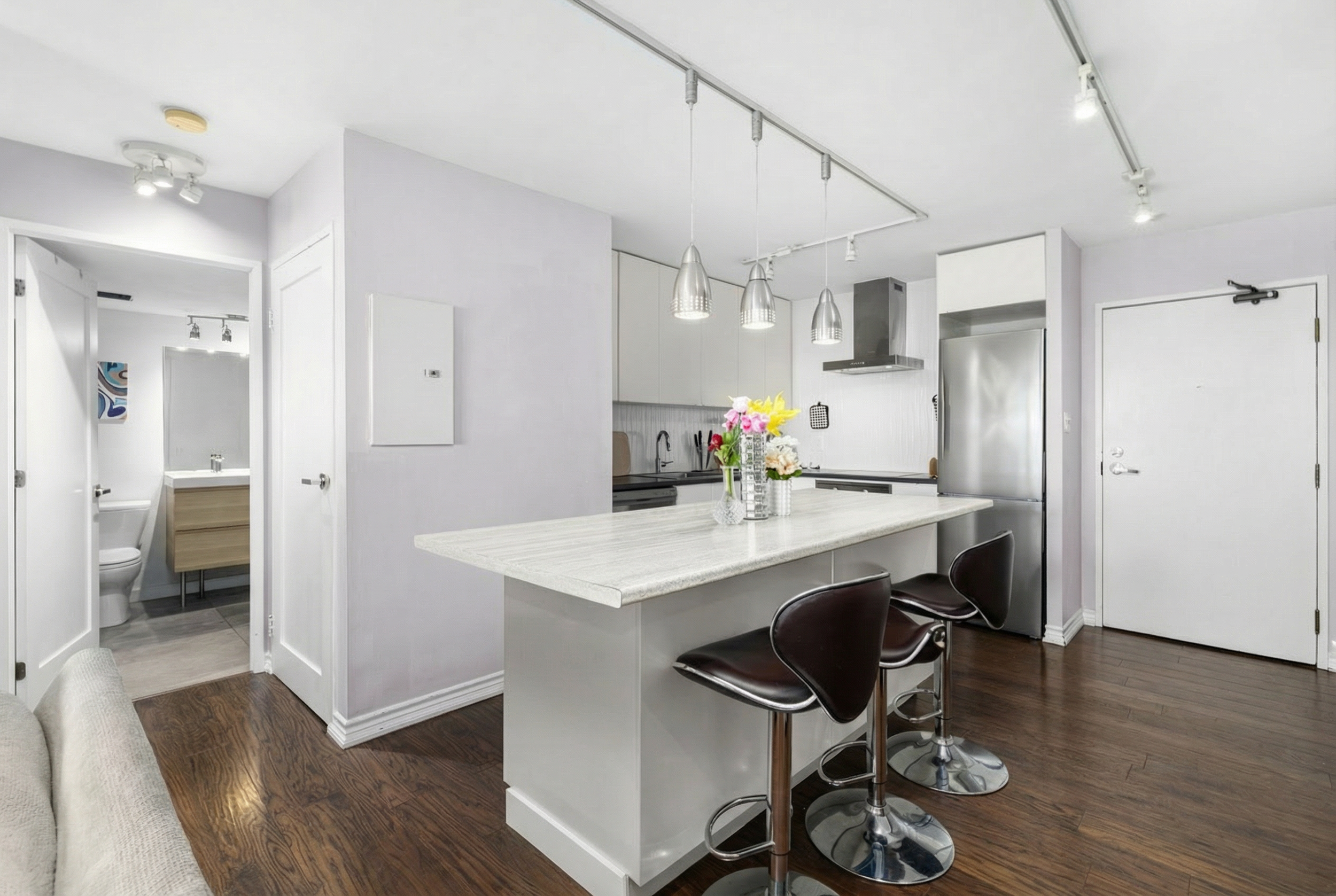 1114-40 Landry - Grant Real Estate - 08 C.png