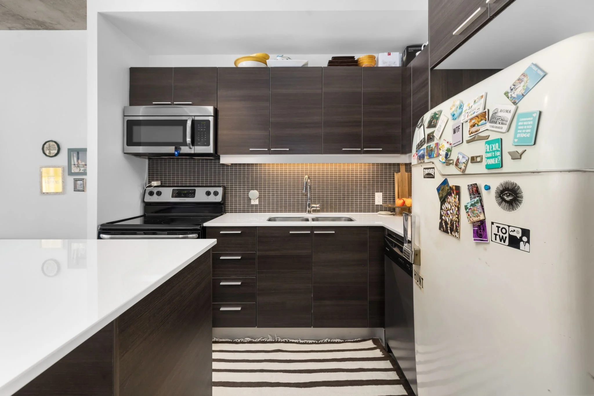 622-349 Mcleod - Grant Real Estate - 09.jpg