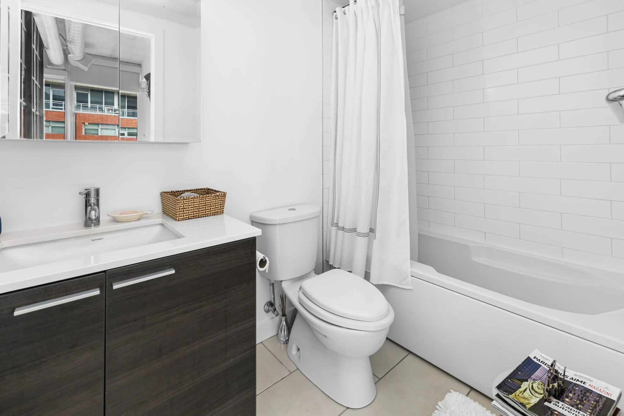 622-349 Mcleod - Grant Real Estate - 016.jpg