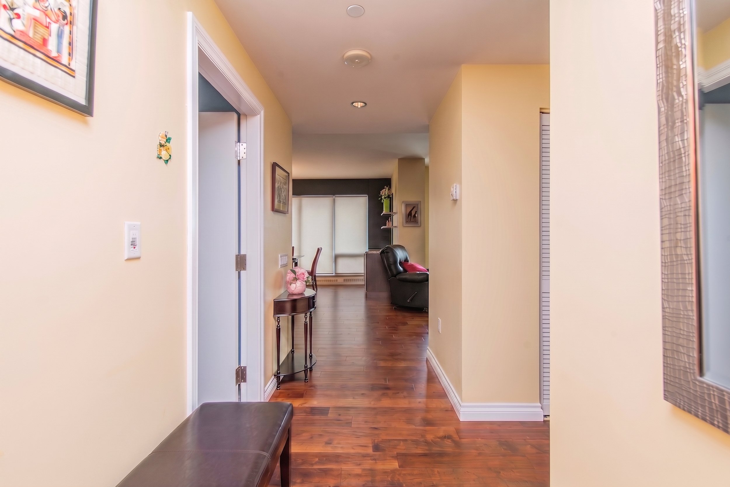1307-90 George - Grant Real Estate - 04.jpg