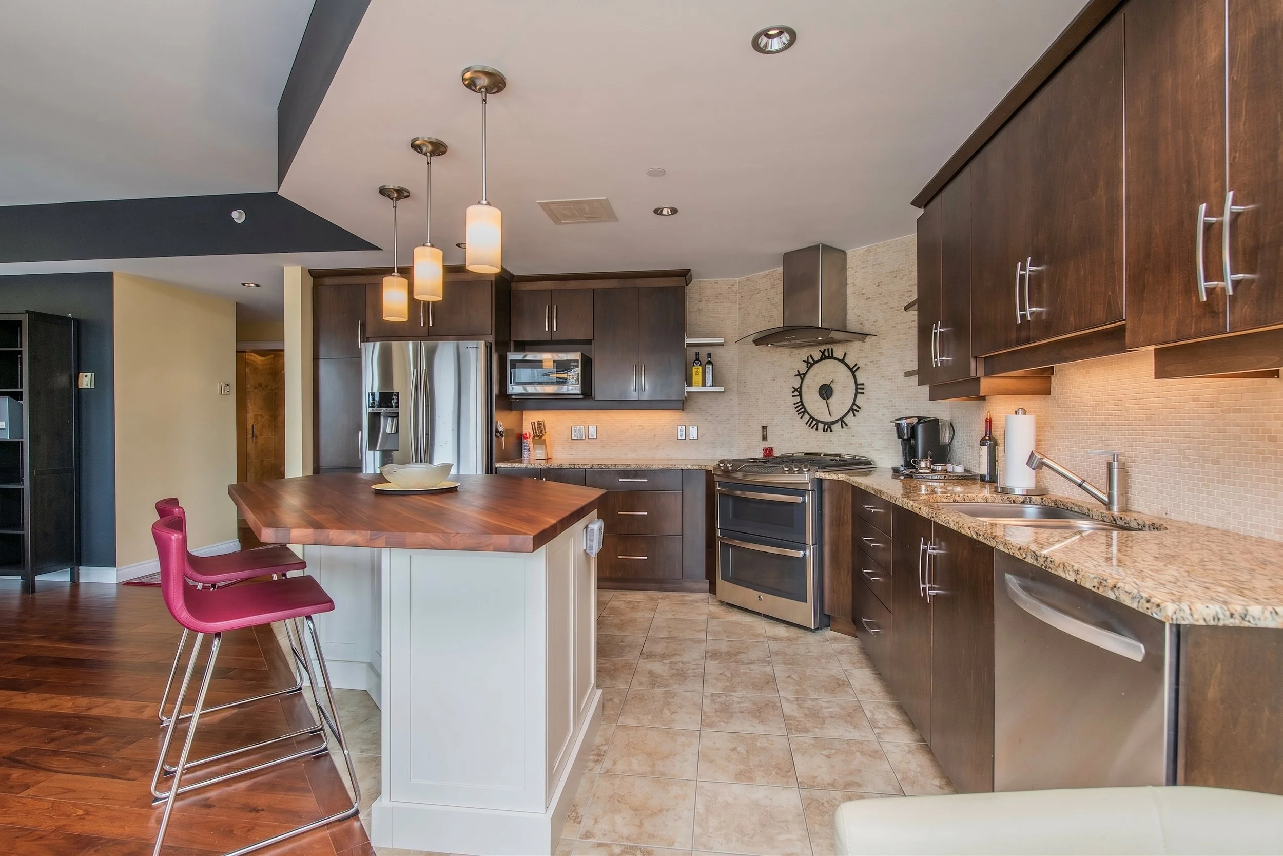 1307-90 George - Grant Real Estate - 08.jpg