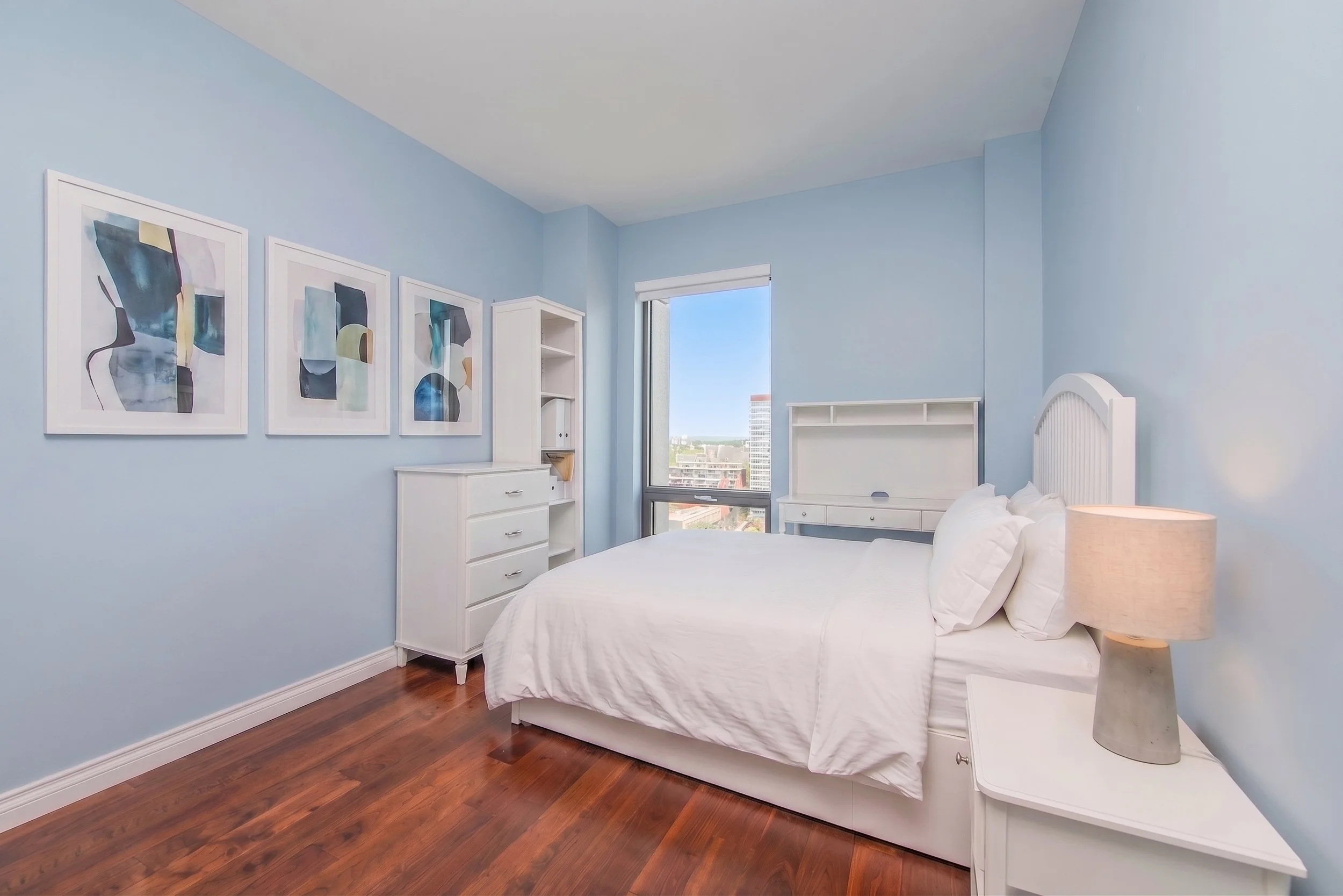 1307-90 George - Grant Real Estate - 016.jpg