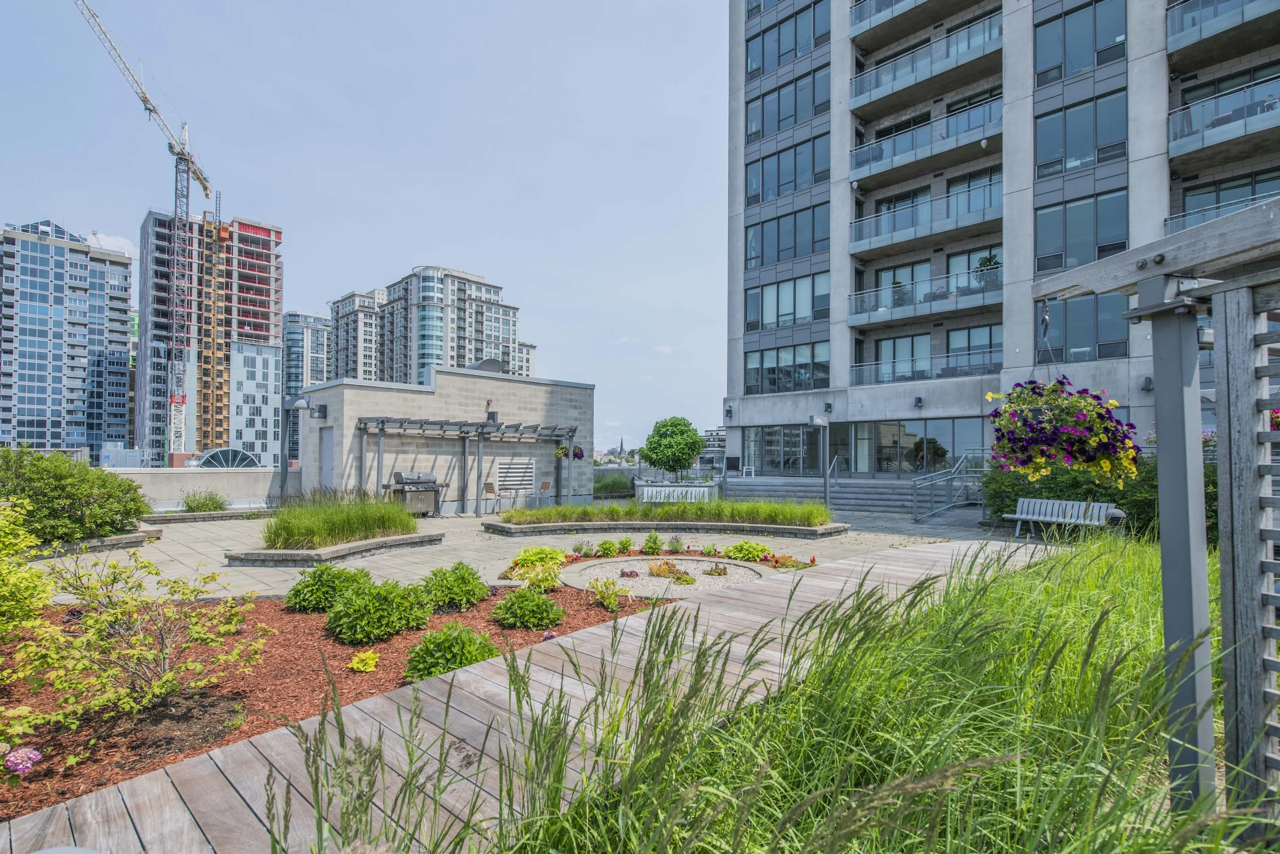 1307-90 George - Grant Real Estate - 025.JPG