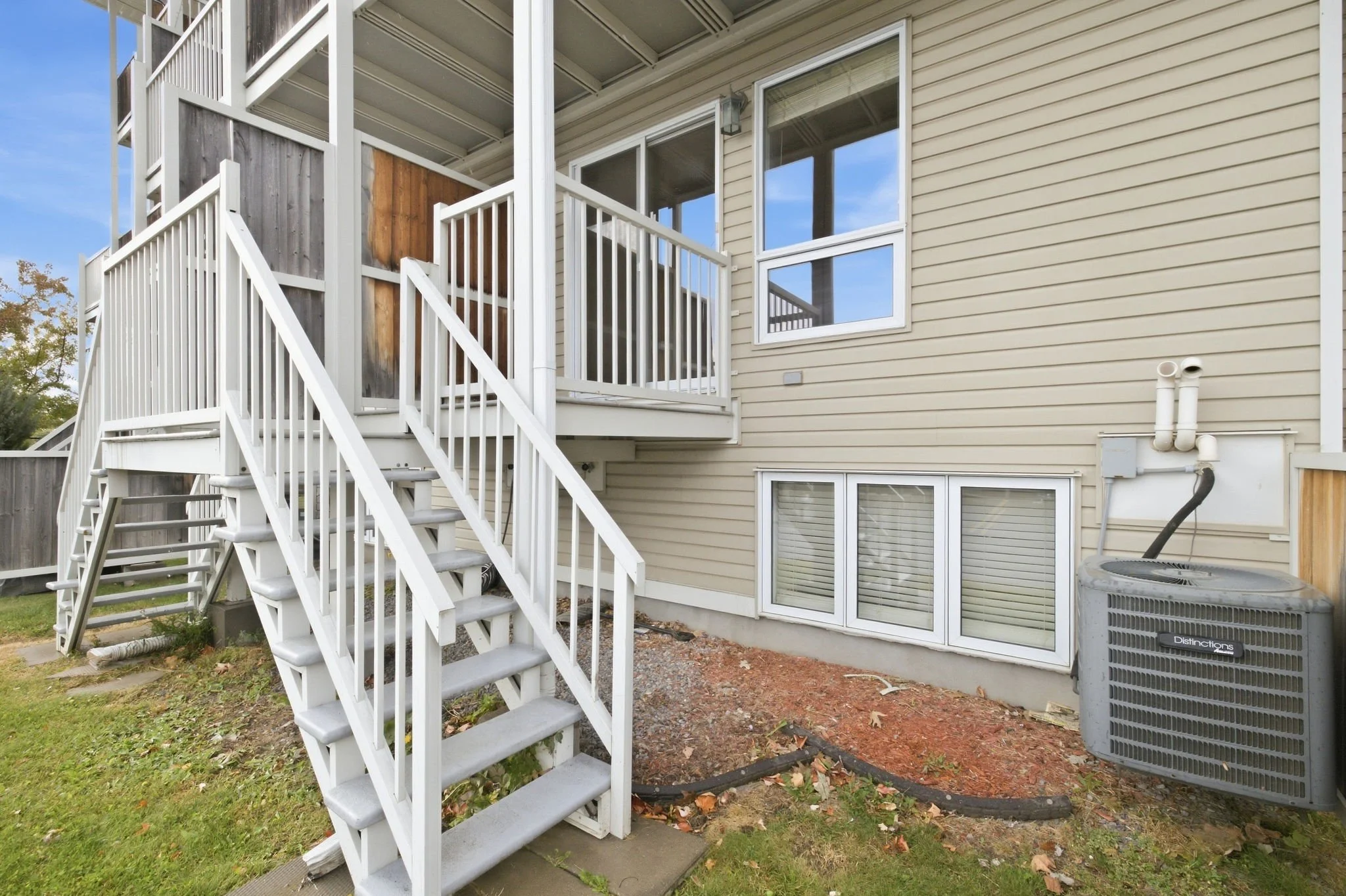 668 A Chapman Mills - GRE - 028.jpg