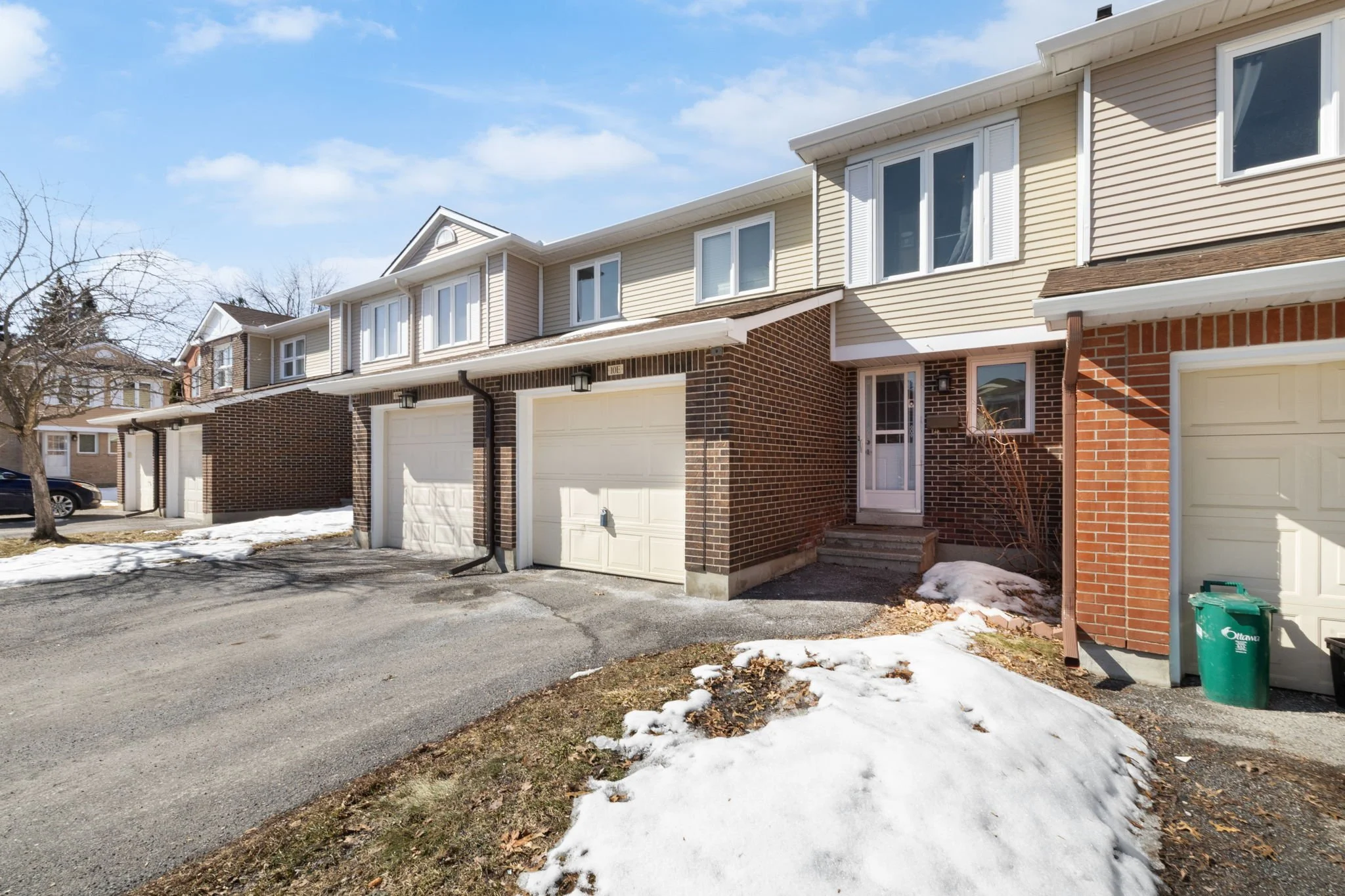 10 E Millrise - Grant Real Estate - 02.jpg