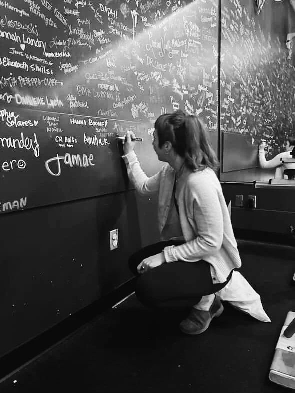 The best part of BurnCycle? The people riding next to you.
We’re back with another Community Spotlight. A chance to meet the riders who bring the energy, grit, and good vibes every time they clip in.
Meet Kendall, part of the Burn Crew since