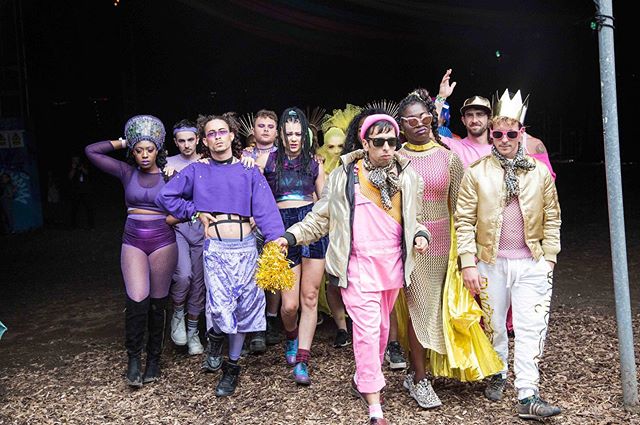 Take us back! 
Big love to all our performers &amp; production team ❤️(plz tag n share ⚡️) 🎥film on its way 
#boomtown2019 #barioloco 
#wherehasthesungone 
Photo @nadiaotshudi 
Direction/Choreo @abbynenuphar @amyroanna 
Costumes @zephyrliddell
 MuA 